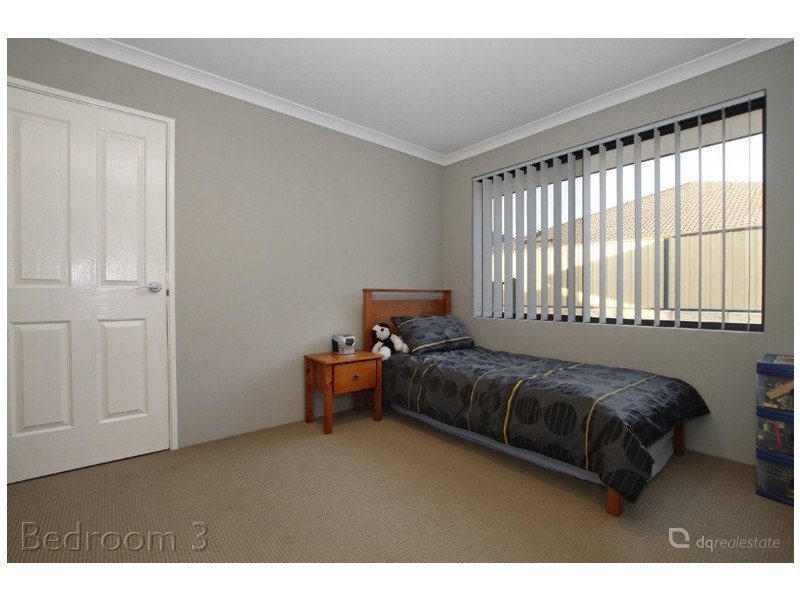 8 Hirundo Bend, Tapping WA 6065