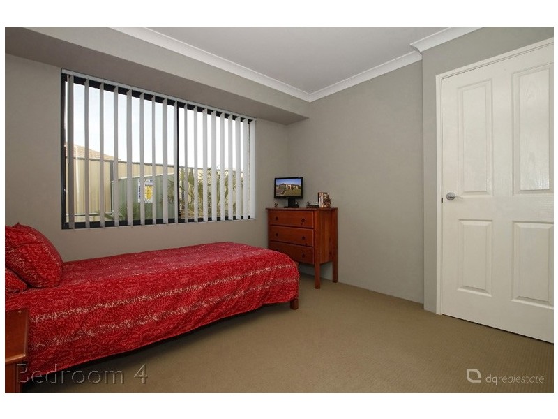 8 Hirundo Bend, Tapping WA 6065