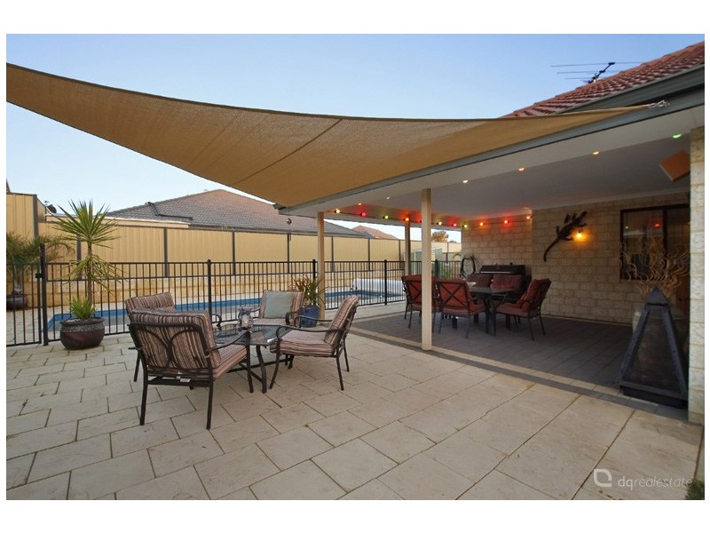 8 Hirundo Bend, Tapping WA 6065