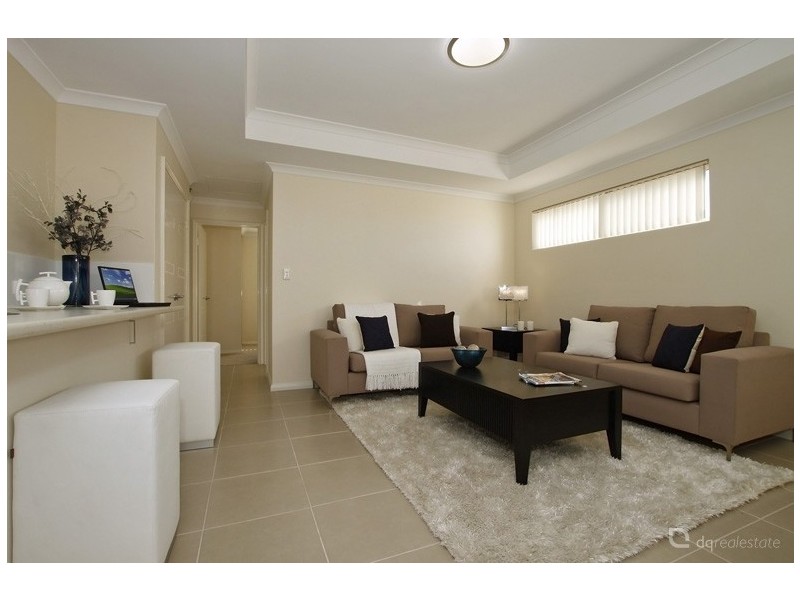 B/33 Wicklow Circle, Darch WA 6065