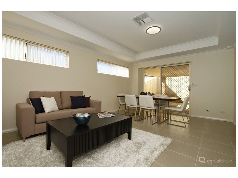 B/33 Wicklow Circle, Darch WA 6065