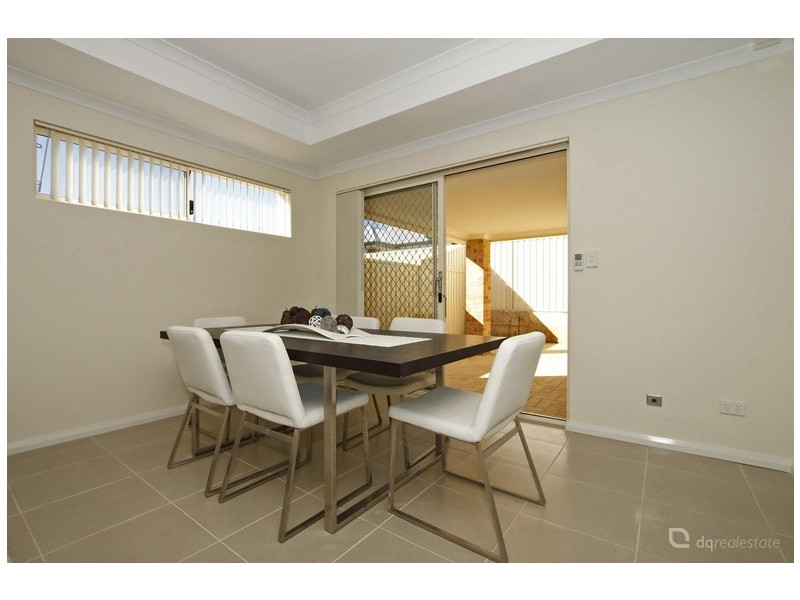 B/33 Wicklow Circle, Darch WA 6065