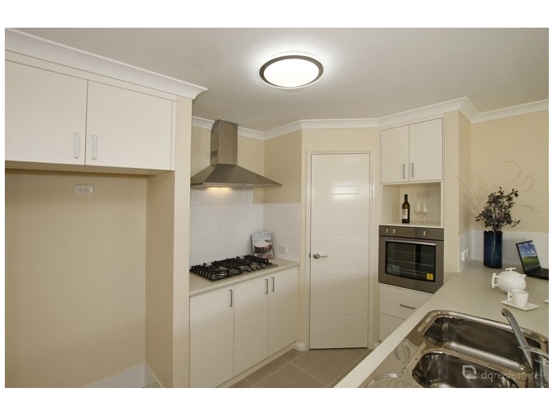 B/33 Wicklow Circle, Darch WA 6065