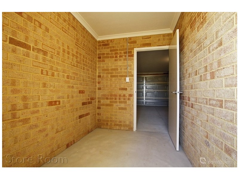 B/33 Wicklow Circle, Darch WA 6065