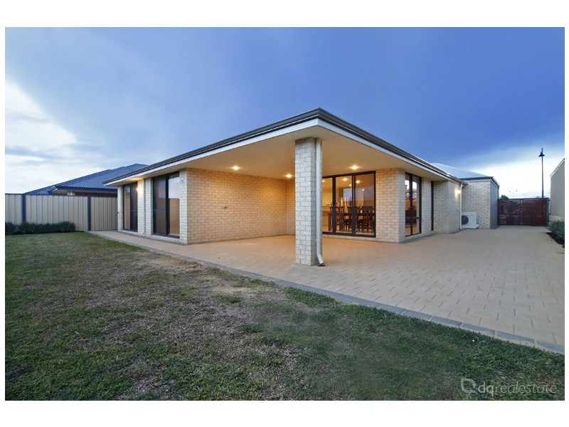 12 Dowitcher Turn, Tapping WA 6065