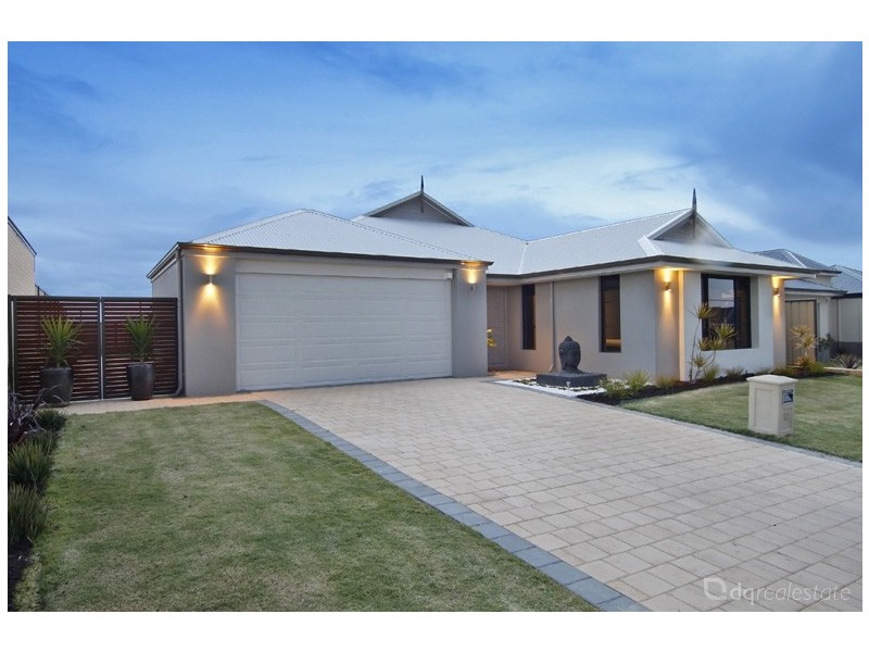 12 Dowitcher Turn, Tapping WA 6065