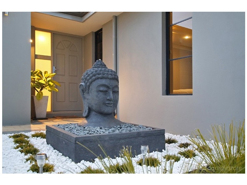 12 Dowitcher Turn, Tapping WA 6065