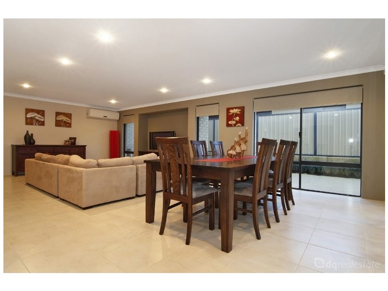 12 Dowitcher Turn, Tapping WA 6065