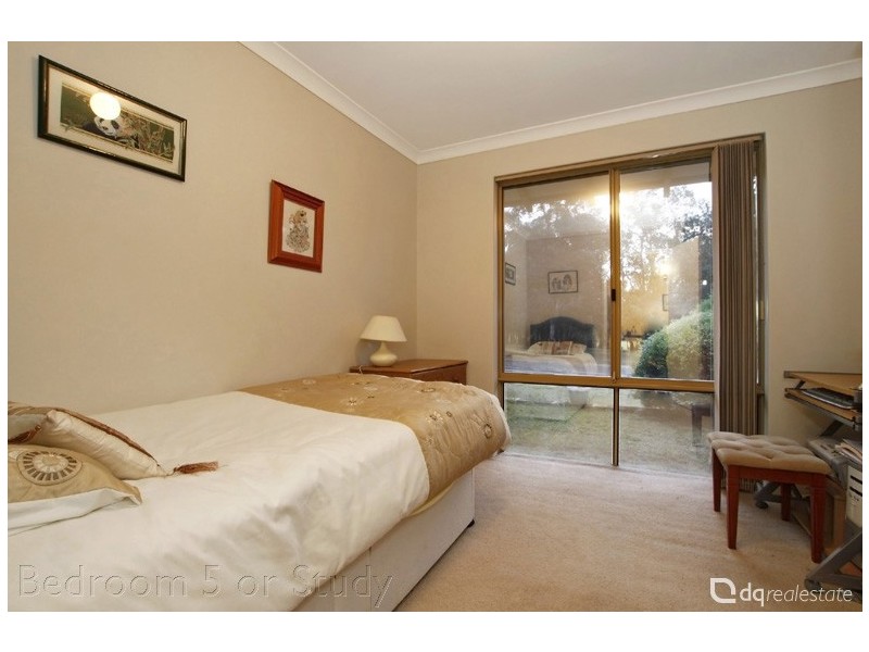 39 Chichester Drive, Woodvale WA 6026