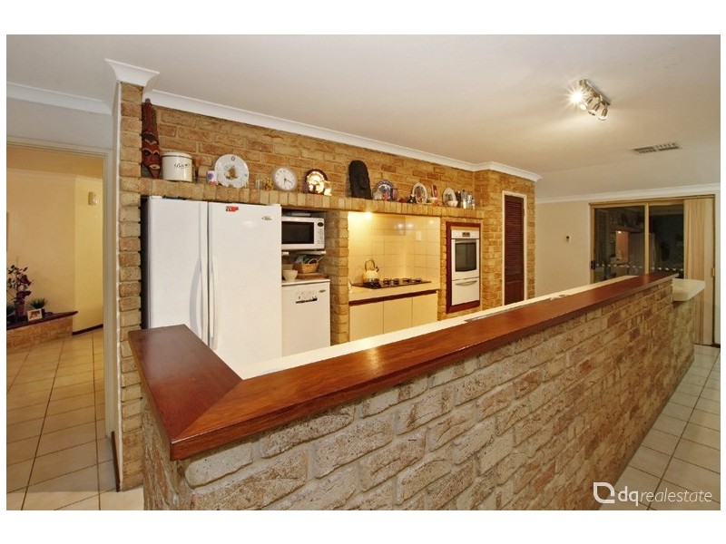 39 Chichester Drive, Woodvale WA 6026