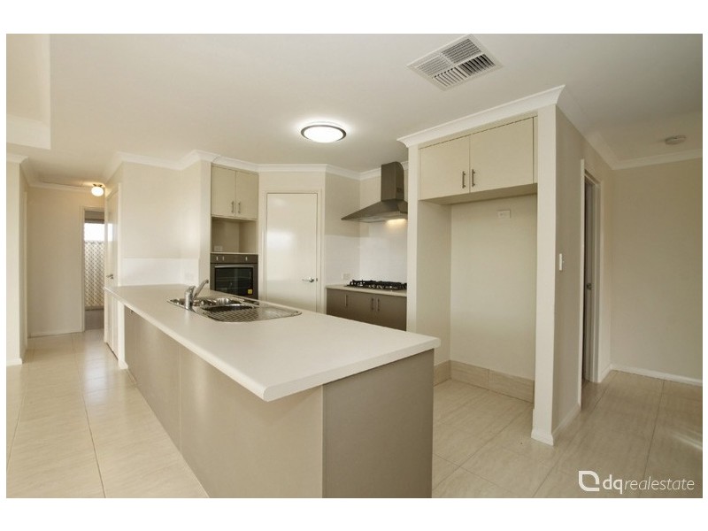 A/33 Wicklow Circle, Darch WA 6065