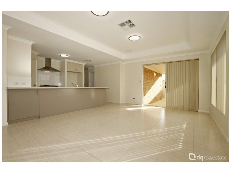 A/33 Wicklow Circle, Darch WA 6065