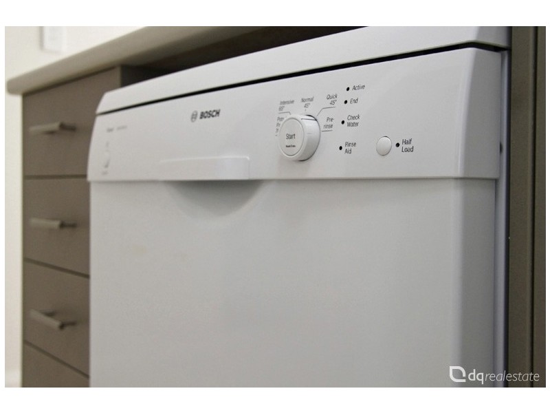 A/33 Wicklow Circle, Darch WA 6065