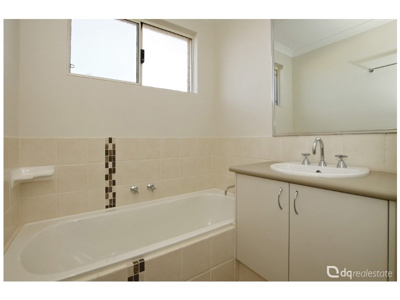 A/33 Wicklow Circle, Darch WA 6065