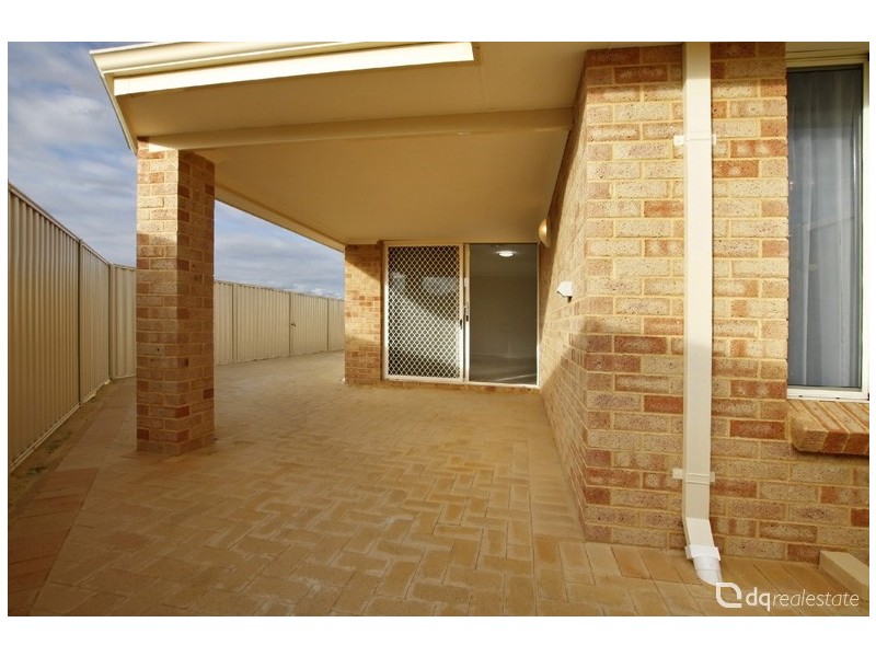 A/33 Wicklow Circle, Darch WA 6065