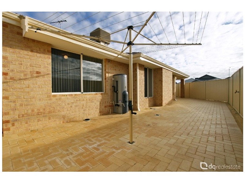 A/33 Wicklow Circle, Darch WA 6065