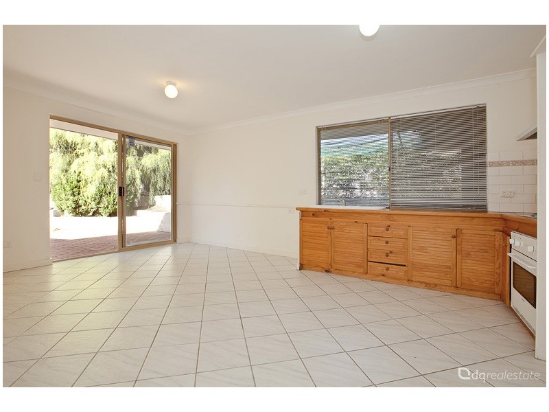 16 Lupin Court, Hocking WA 6065