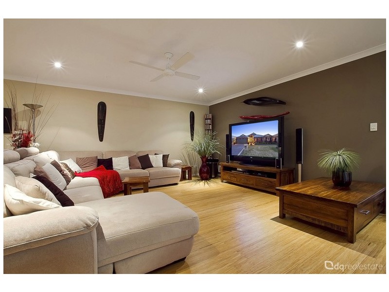 4 Lyssos Way, Tapping WA 6065