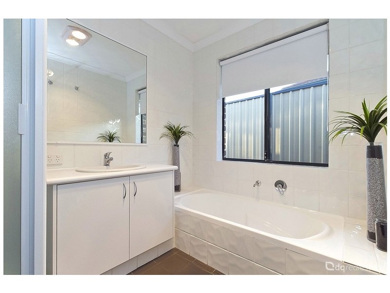 4 Lyssos Way, Tapping WA 6065