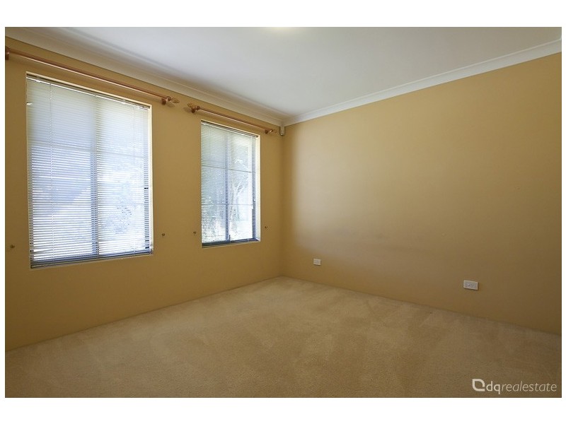 14 Carwoola Circle, Carramar WA 6031