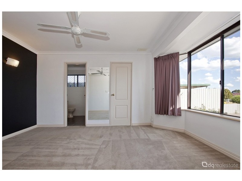 9 Edgeware Place, Kingsley WA 6026