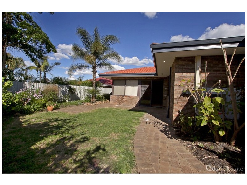 9 Edgeware Place, Kingsley WA 6026