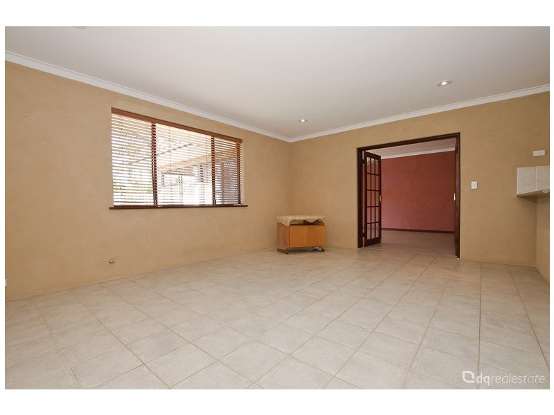 9 Edgeware Place, Kingsley WA 6026