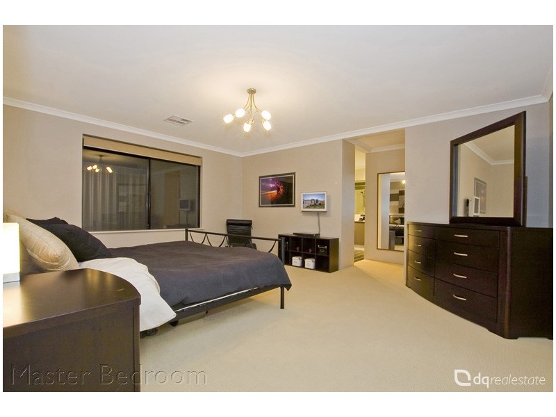 2 Dublin Road, Darch WA 6065