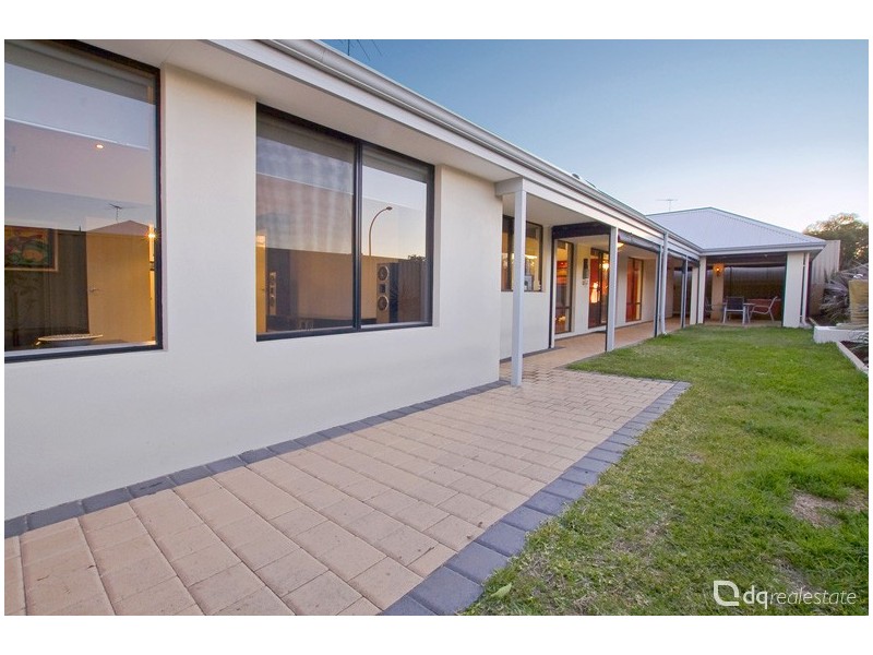 2 Dublin Road, Darch WA 6065