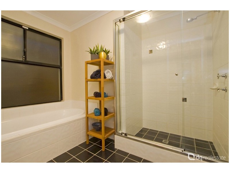 2 Dublin Road, Darch WA 6065