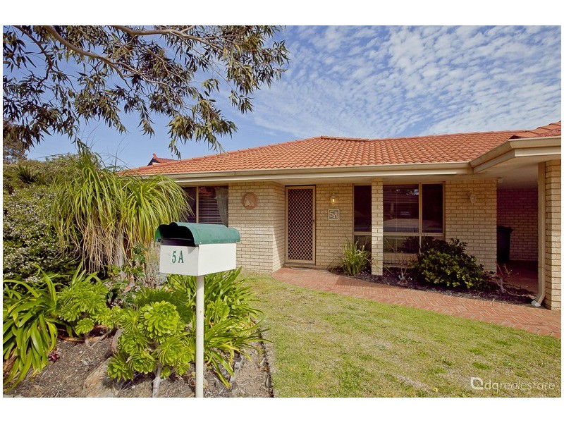 5A Plumdale Way, Woodvale WA 6026
