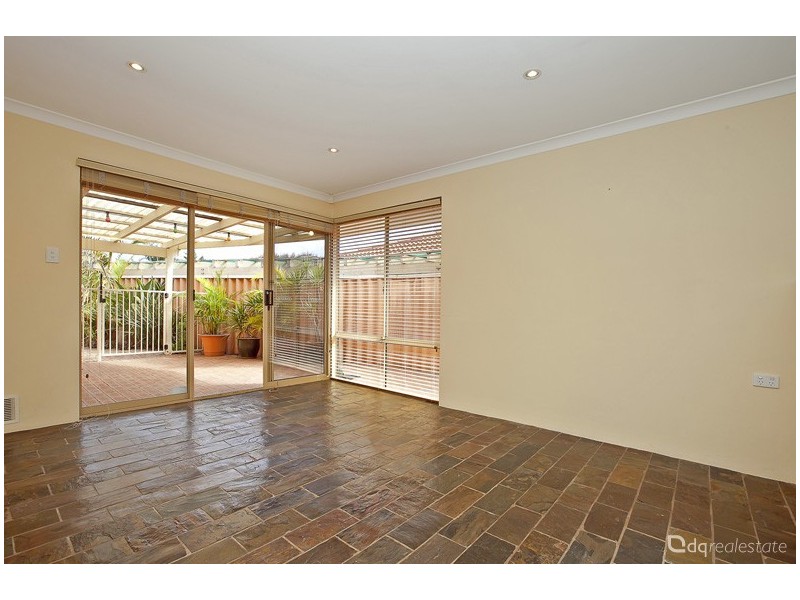 5A Plumdale Way, Woodvale WA 6026