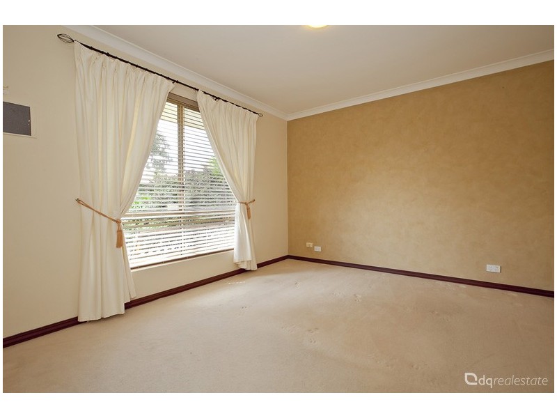 5A Plumdale Way, Woodvale WA 6026