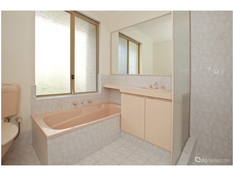 5A Plumdale Way, Woodvale WA 6026