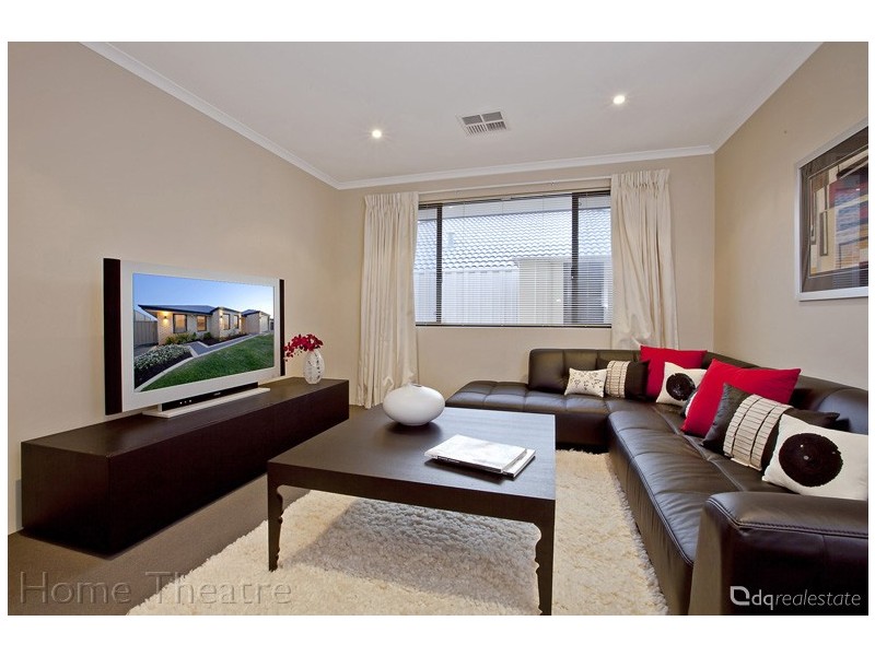 49 Romaine Loop, Darch WA 6065