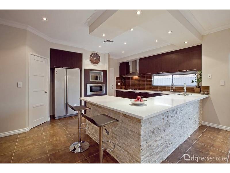 16 Castlebar Way, Darch WA 6065