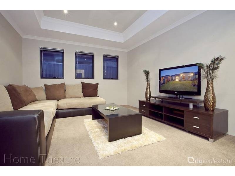 16 Castlebar Way, Darch WA 6065