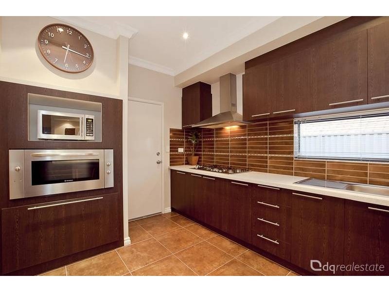 16 Castlebar Way, Darch WA 6065