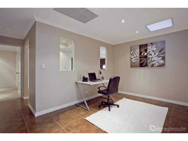 16 Castlebar Way, Darch WA 6065