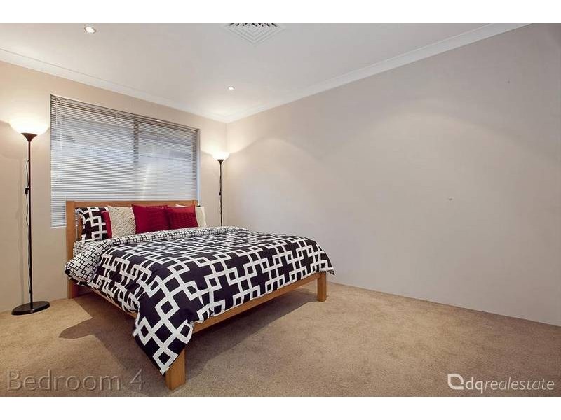 16 Castlebar Way, Darch WA 6065