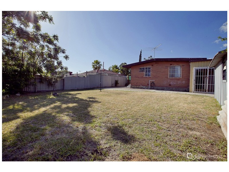 63 Burnham Way, Girrawheen WA 6064