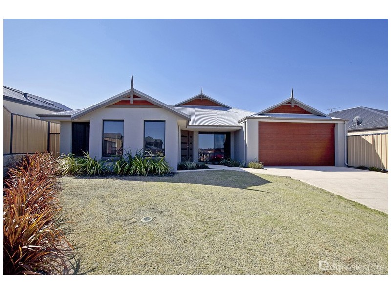 15 Pardalote Way, Tapping WA 6065