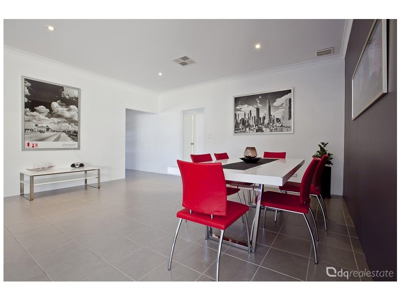 15 Pardalote Way, Tapping WA 6065