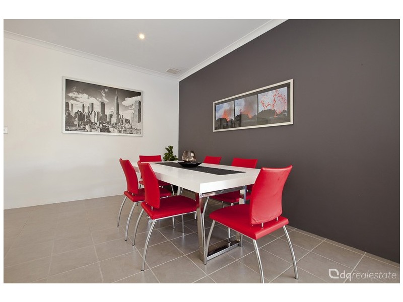 15 Pardalote Way, Tapping WA 6065