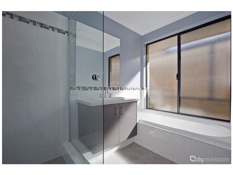 15 Pardalote Way, Tapping WA 6065