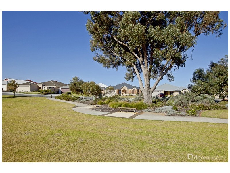 15 Pardalote Way, Tapping WA 6065