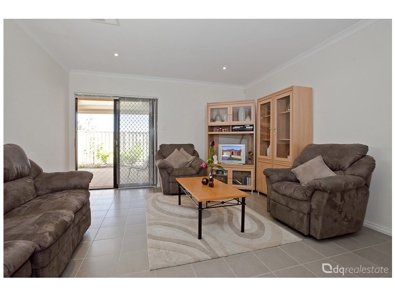 2/54 Balcombe Way, Westminster WA 6061
