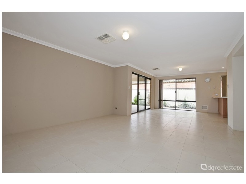 10 Galileo Avenue, Tapping WA 6065