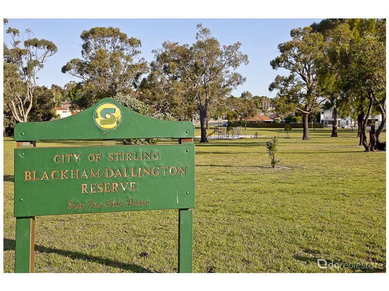 A/6 Dallington Cr, Balga WA 6061