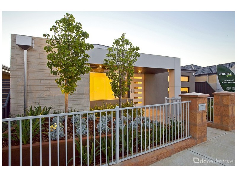 43 Botanic Avenue, Banksia Grove WA 6031